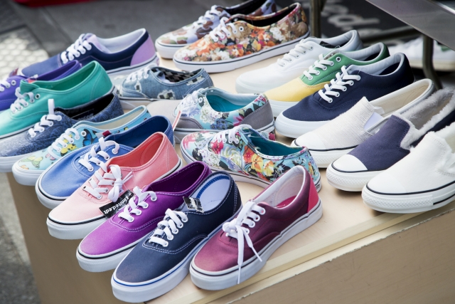 膝の痛みを和らげたい。靴選びで失敗しない方法とは｜八尾市整骨院