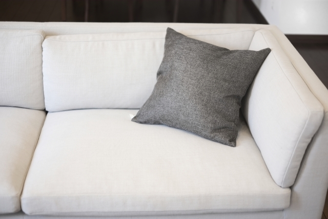 クッションや枕ですぐ出来る膝関節予防とは？｜八尾市整骨院