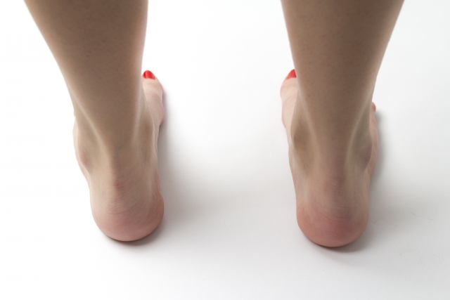 アキレス腱と膝痛の関係とは｜八尾市整骨院