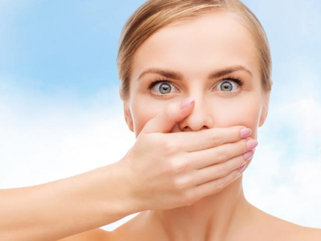 いつでもどこでも簡単に出来る口臭チェック法