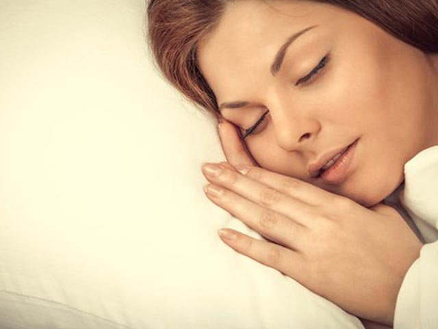 たったこれだけ？小指に◯◯を貼るだけで安眠できる！｜八尾市整骨院